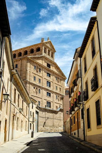Mejores 50 empresas de servicios empresariales de n8n en Salamanca