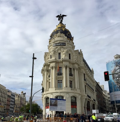 Socio oficial de IA a bordo en Madrid
