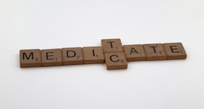 FedCARE: Federated Unlearning with Conflict-Aware Projection and Resilient Relearning Resistance