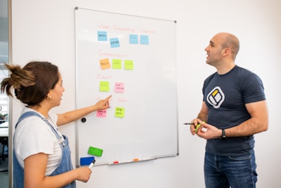 ¿Por qué elegir un socio oficial de desarrollo de IA para startups?