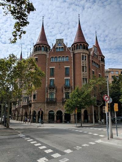 Socio oficial de consultoría tecnológica en Barcelona - 15+ años de experiencia