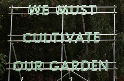 ¿Compatibilidad con dispositivos móviles del sistema de gestión de la empresa de jardinería?