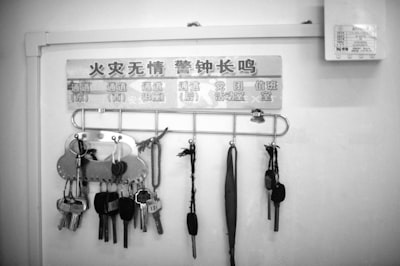 Automatización de flujos de trabajo de proveedores en varios idiomas