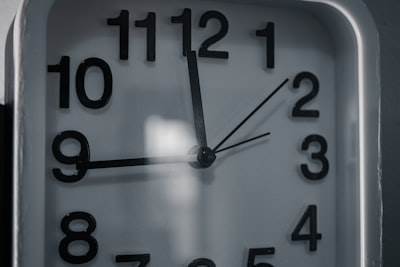 ¿Cuánto tiempo se necesita para implementar servicios de software personalizados?