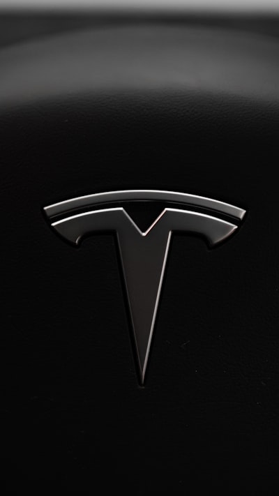 Tesla deja de producir los modelos S y X