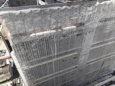 Construyendo una gobernanza de IA centrada en el ser humano.