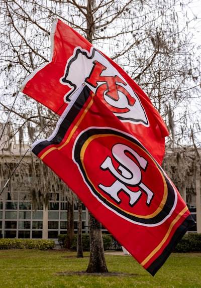 Chaqueta de San Francisco 49ers: Un emblema de excelencia y tradición en la NFL