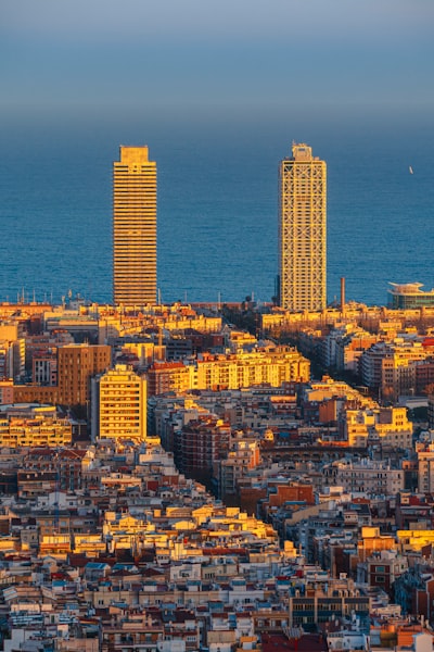Clasificación de documentos con IA en Barcelona: socio oficial con 15+ años de experiencia