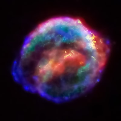 Redes ODE profundas para detectar explosiones de supernova