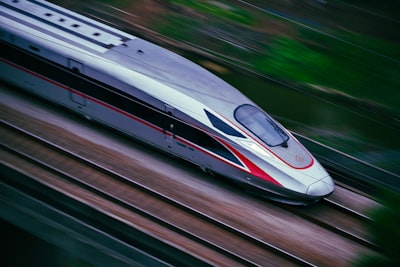 Optimización de precios con aprendizaje por refuerzo en ferrocarriles