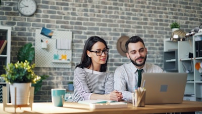 Las 15 mejores empresas en Sevilla para automatizar renovaciones de contratos