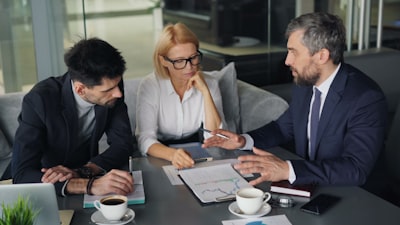 Top 3 Experto en automatización de revisión de contratos en Sevilla