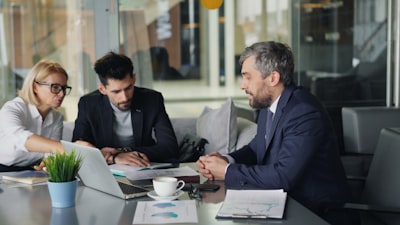 Ventajas de la automatización de informes ejecutivos para tu empresa