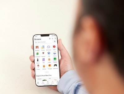 ¿Conexión de servicios de aplicaciones móviles con bases de datos o APIs?