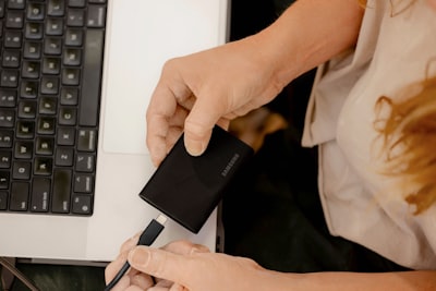 Cómo verificar antecedentes de alguien