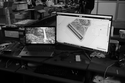 Aprovechamiento flexible de cargas de trabajo en centros de datos para servicios de regulación de red