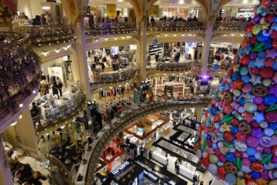 Ventas navideñas alcanzan $1.29 billones con impulso de la inteligencia artificial