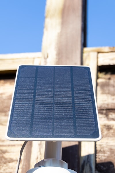 Localización de fallas en sistemas fotovoltaicos trifásicos.