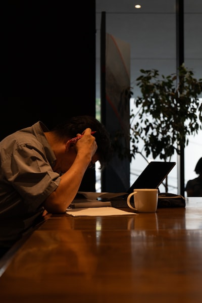 El 24% de empleados enfrenta dificultades o agotamiento.