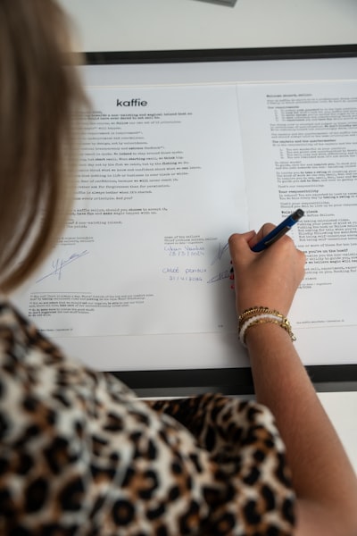Automatización de firmas de documentos de recursos humanos en Las Palmas de Gran Canaria.