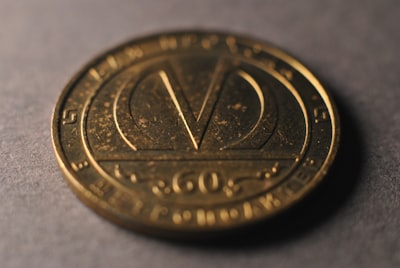 Cómo codificar el token diario con Grok Code