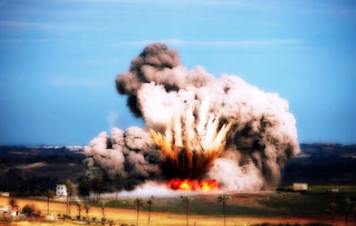 Datos de Explosivos HEAT y Objetivos Afectados