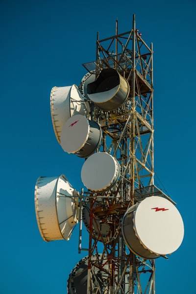 Beneficios de los sistemas de gestión automática en las telecomunicaciones (2024)