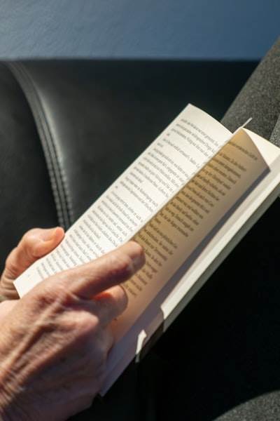 Aprovecha el resaltado automático de IA para leer más eficientemente.