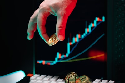 Cómo ganar dinero en línea mediante el comercio de divisas en 2026