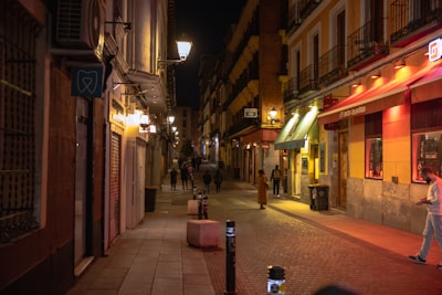 La mejor forma de encontrar videos de avatar parlantes en Madrid