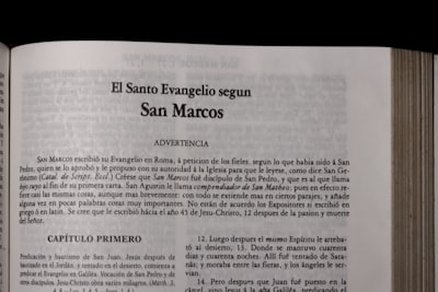 El punto ciego del bandido: el papel crítico de la representación del estado del usuario