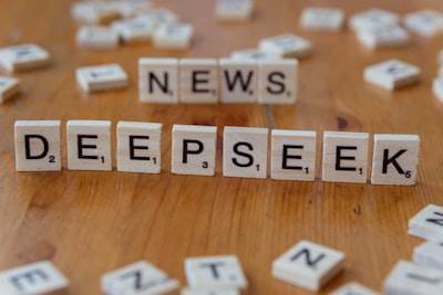 Modelos Human-in-the-Loop para mejorar detección de sesgo en medios