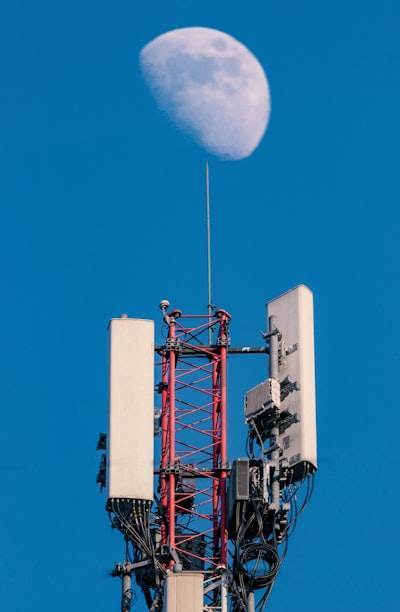 Cómo World Mobile Planea Transmitir 5G Desde el Espacio