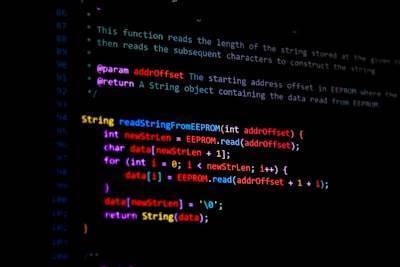 ¿Se permiten integraciones de terceros en los servicios de programación?