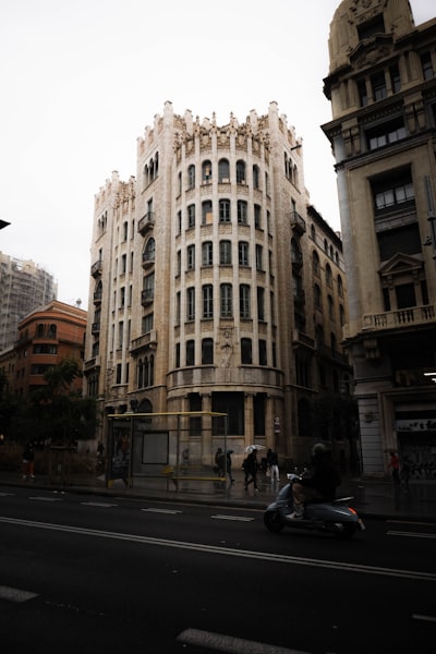 Servicios de redacción de AI en Barcelona