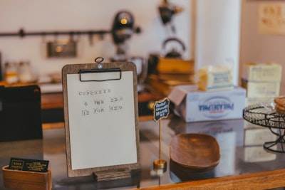 La guía definitiva de la central telefónica virtual automatizada para PYMES