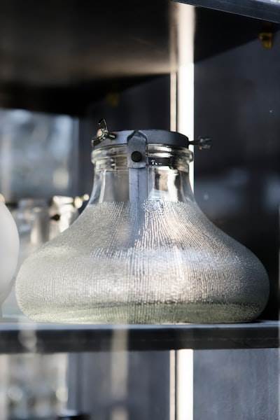 Optimización AI de la sal del reactor para mejorar economía de neutrones