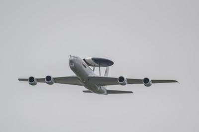 NeuTTS Air: Introduciendo un 748M-Parámetro Modelo de Lenguaje de Habla en Dispositivo con Clonado de Voz Instantáneo