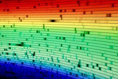 Dinámica de la Asignación del Espectro por Aprendizaje por Refuerzo para Protocolos de Comunicación UTM de Sistemas Aéreos Remotos
