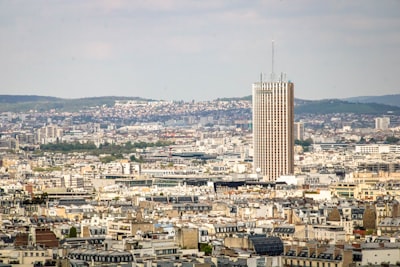 Francia impone multa de €5 millones a agencia de empleo por violación de datos.