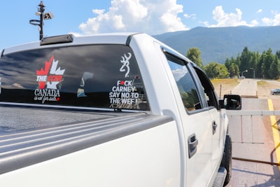 Soluciones de branding para camiones y calcomanías personalizadas