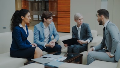Impacto de los agentes de IA financieros en la cultura empresarial
