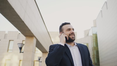 La mejor guía para elegir un avatar conversacional en Córdoba