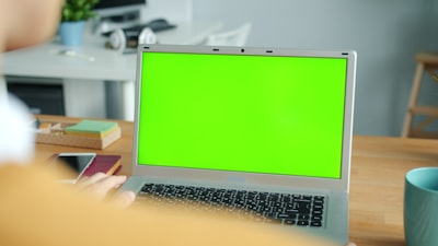 La importancia de eliminar antecedentes en la creación visual.
