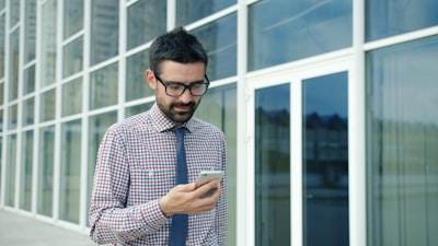 Por qué contratar consultores de apps móviles para crecer