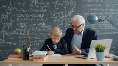Garantías de equidad demográfica en el aprendizaje profundo