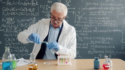 Los mejores expertos en IA para farmacéutica y ciencias de la vida en Alicante