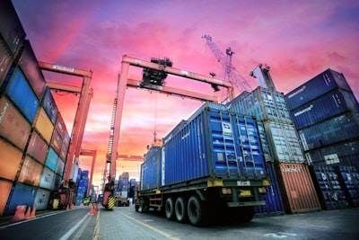 Fortaleciendo cadenas de suministro globales con IA generativa