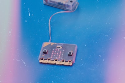 Autoencoders dispersos estables y direccionables