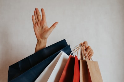 ¿Se puede automatizar el soporte al cliente en varios idiomas en comercio electrónico?